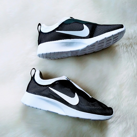 nike tanjun slip 2nike tanjun slip